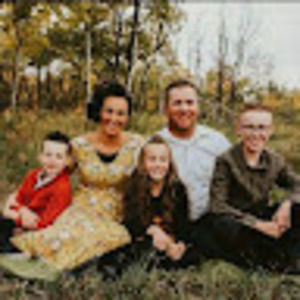 Meet your Posher, Elyse